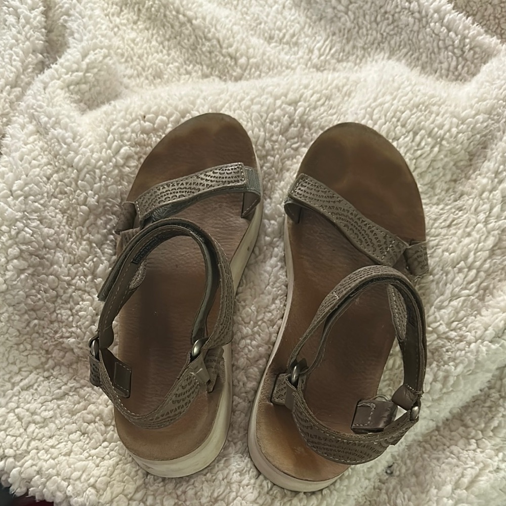 Women’s Teva Sandals